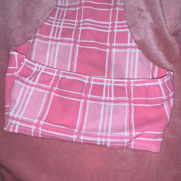 Pink and white Plaid Pretty little thing Halter top size 2 - Picture 5 of 5